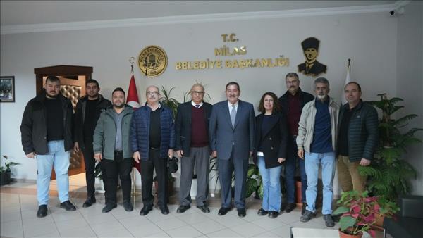Milas Kent Konseyi yürütme kurulu üyeleri Dr. Ümit ÖZBEK başkanlığında Milas Belediye Başkanı Fevzi TOPUZ'u ziyaret etti.